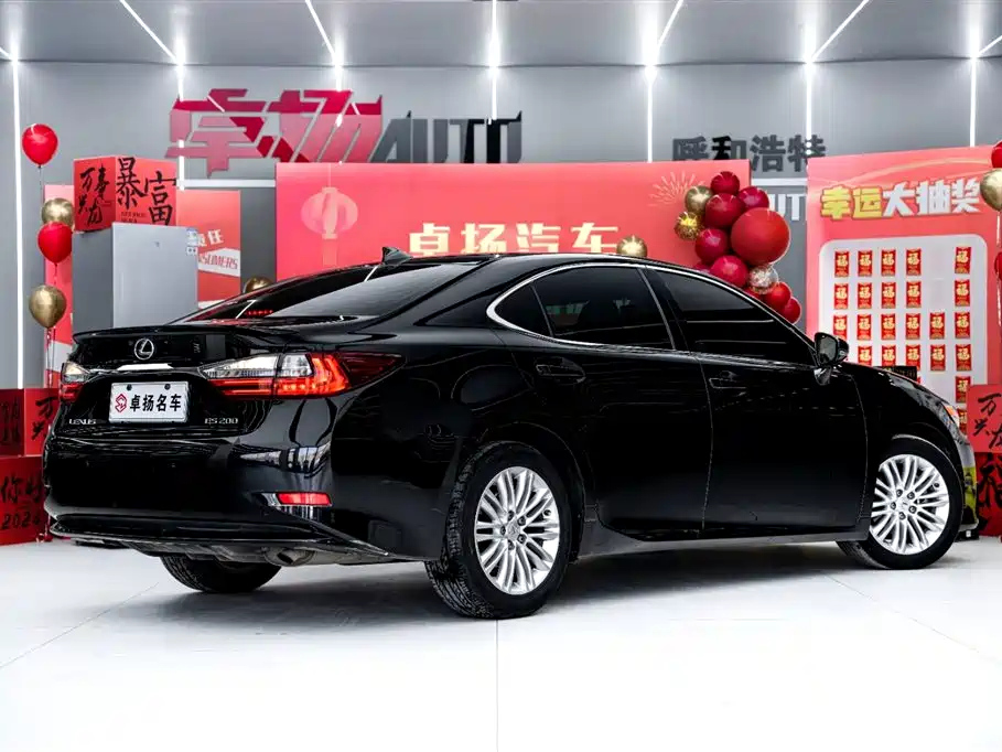 LEXUS ES 2017