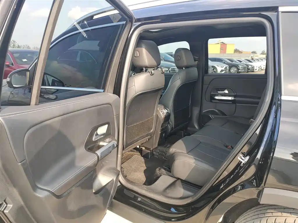 MERCEDES BENZ GLB 2022