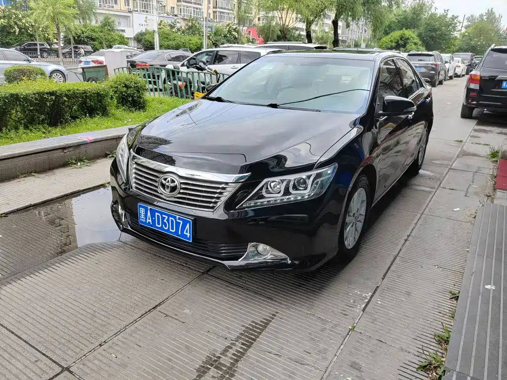 TOYOTA CAMRY 2013