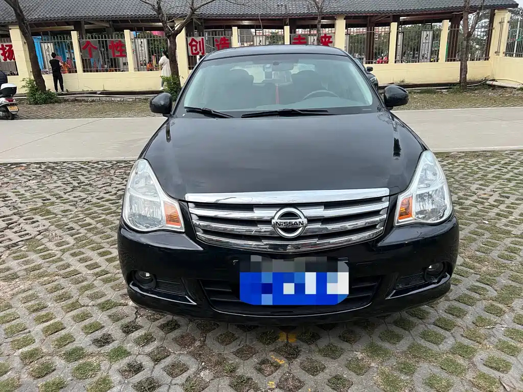 NISSAN SYLPHY 2018
