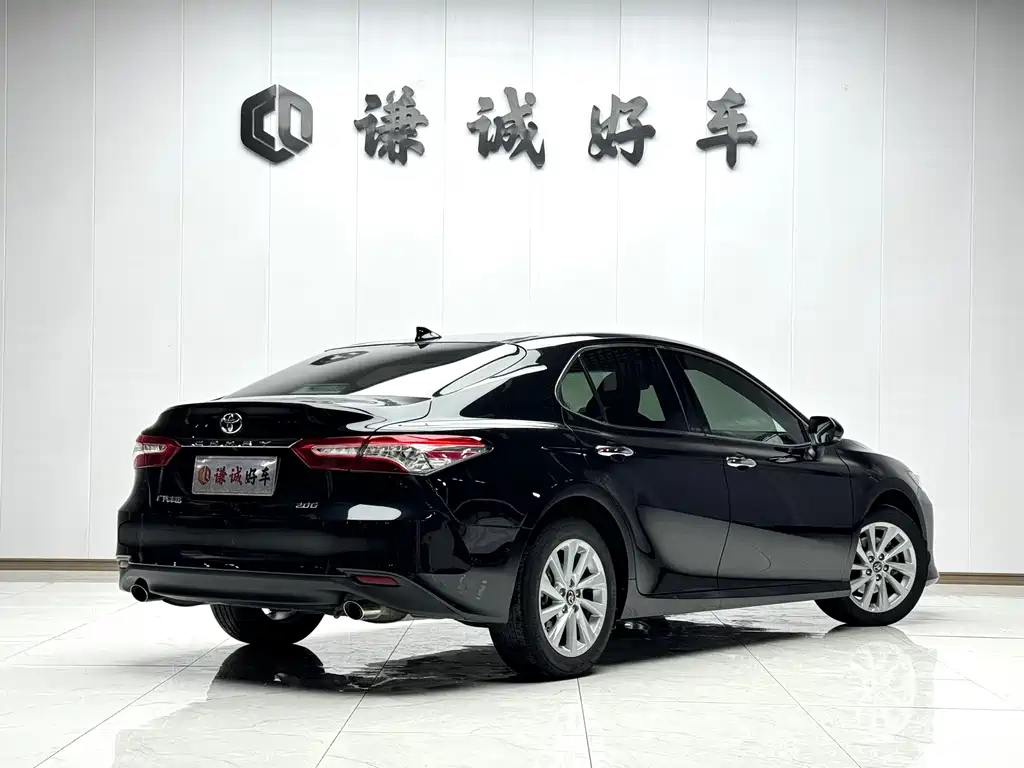 TOYOTA CAMRY 2022