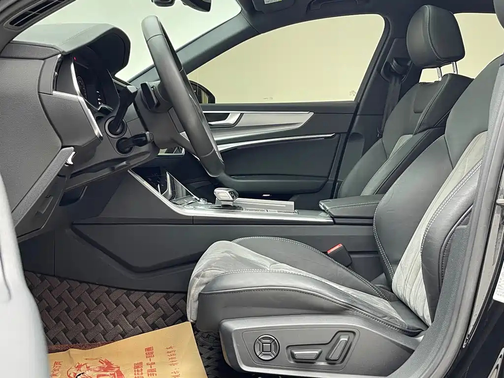 AUDI A6L 2020