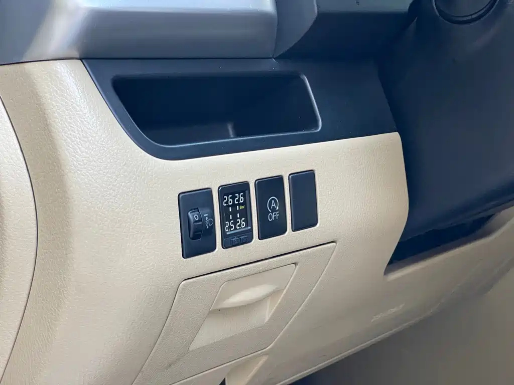 TOYOTA HIGHLANDER 2016