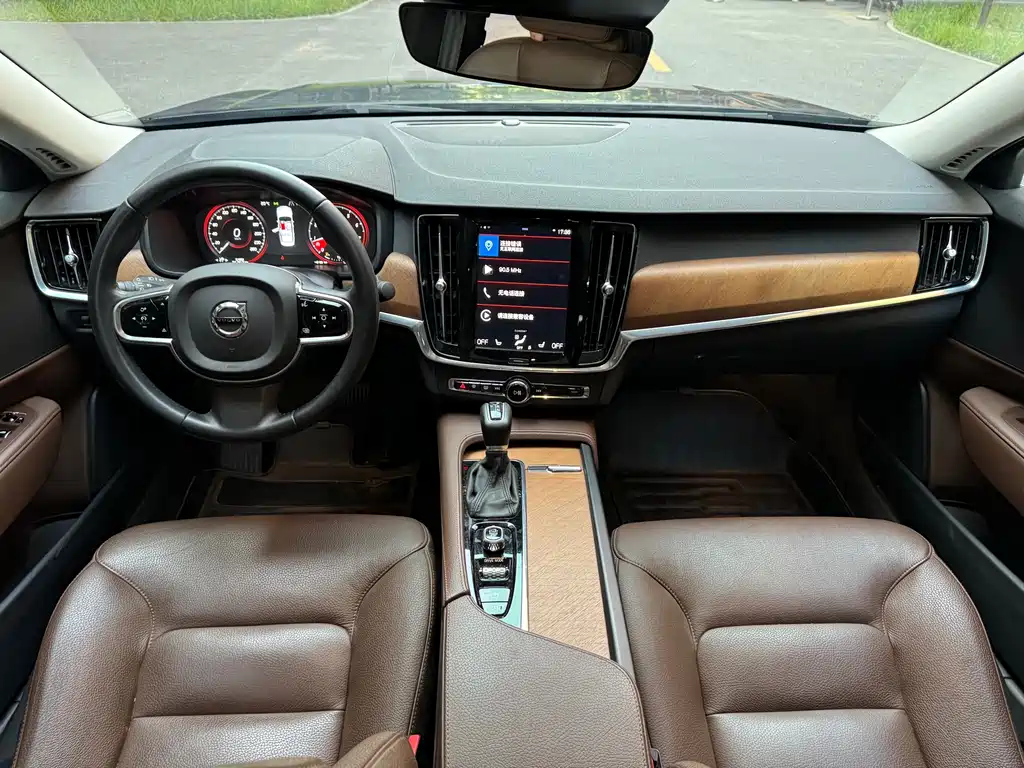 VOLVO S90 2020