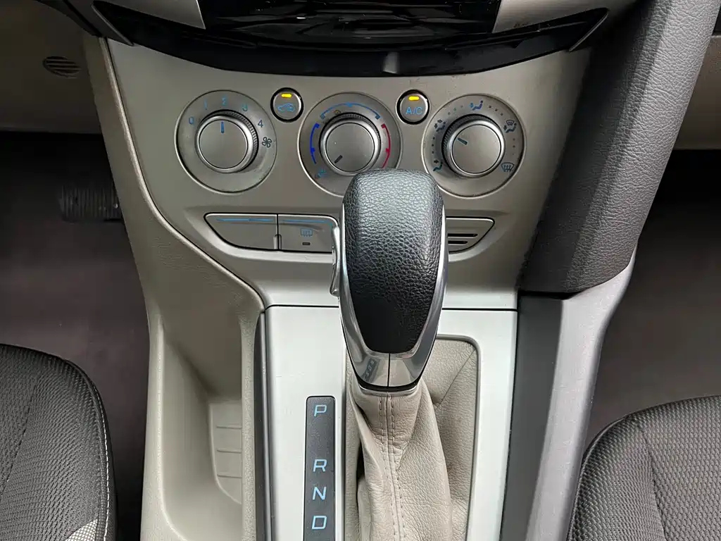 FORD FOCUS 2013