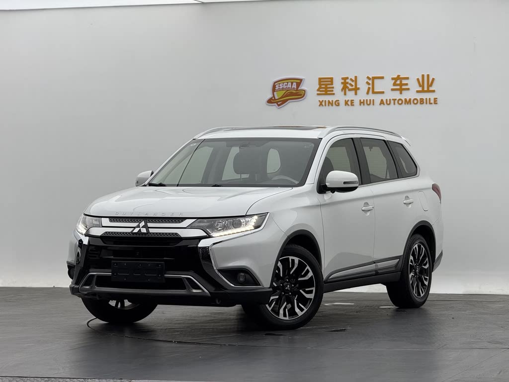 MITSUBISHI OUTLANDER 2020