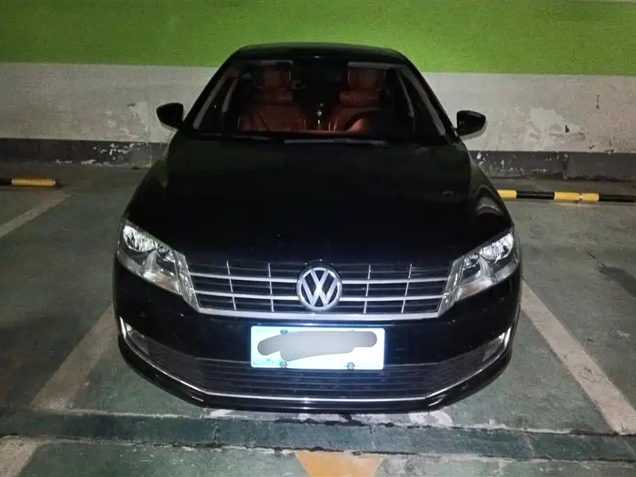VOLKSWAGEN LAVIDA 2013