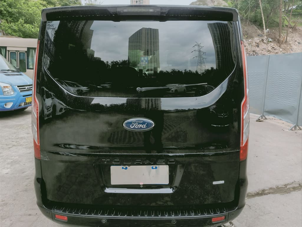 FORD TOUREO 2016