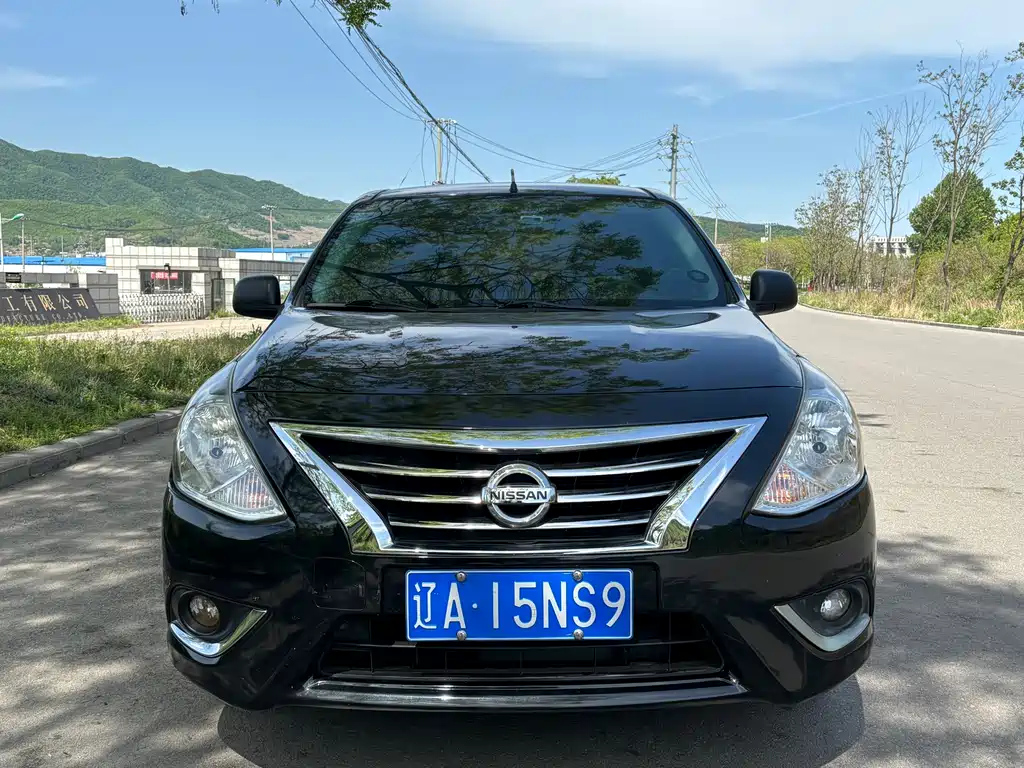 NISSAN SUNNY 2017