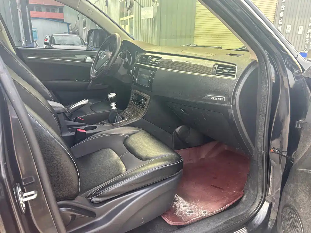 ZOTYE T600 2015