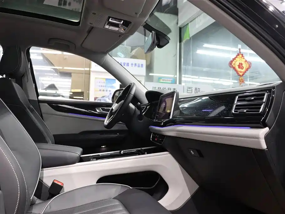VOLKSWAGEN TOURAN 2021