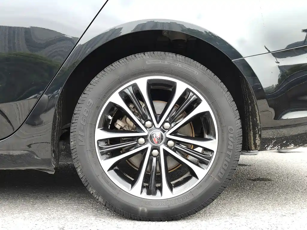 ROEWE I6 NEW ENERGY 2020