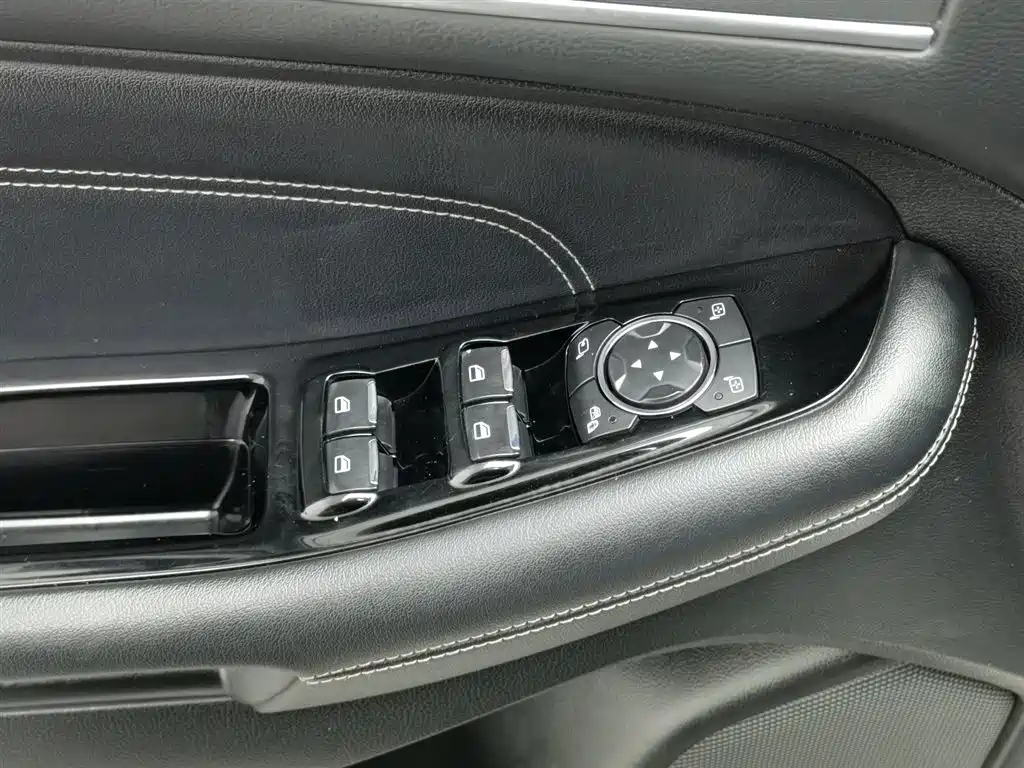 FORD EDGE 2018