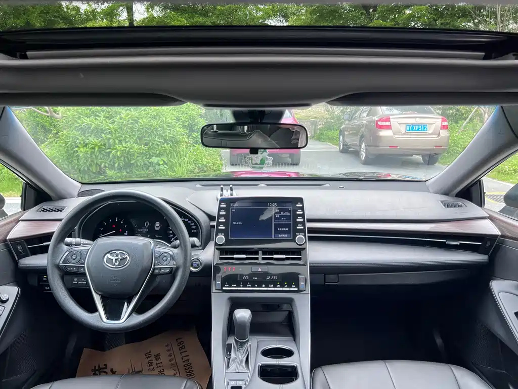 TOYOTA AVALON 2020