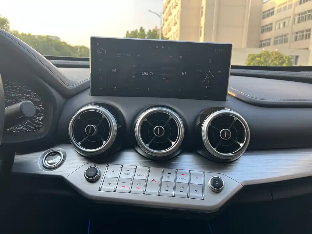 WEY VV7 GT 2020