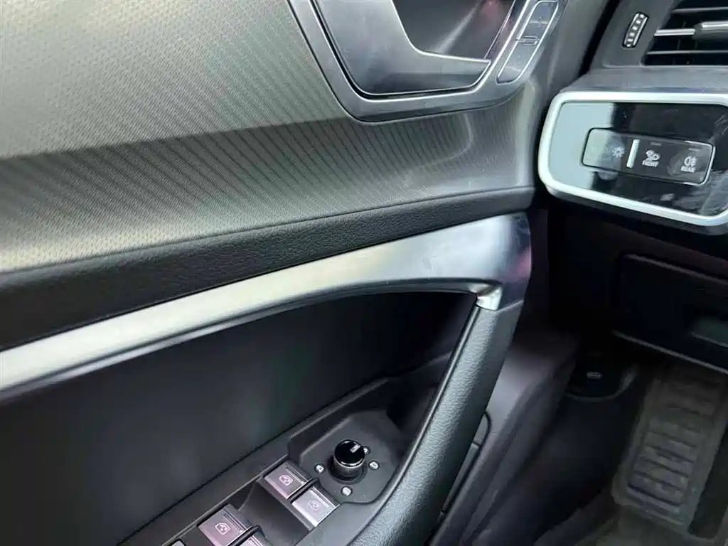 AUDI A6L 2023