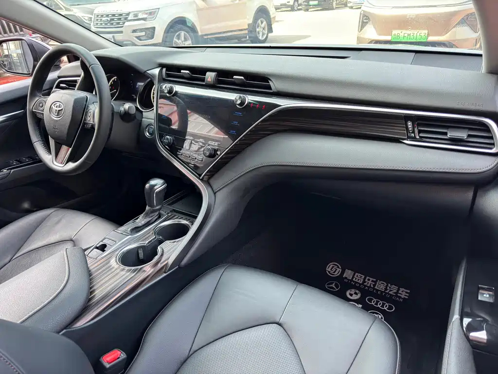 TOYOTA CAMRY 2019
