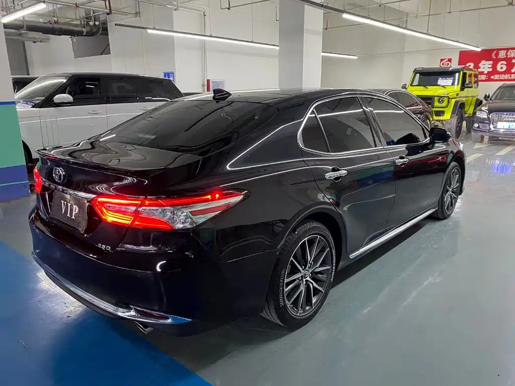 TOYOTA CAMRY 2023