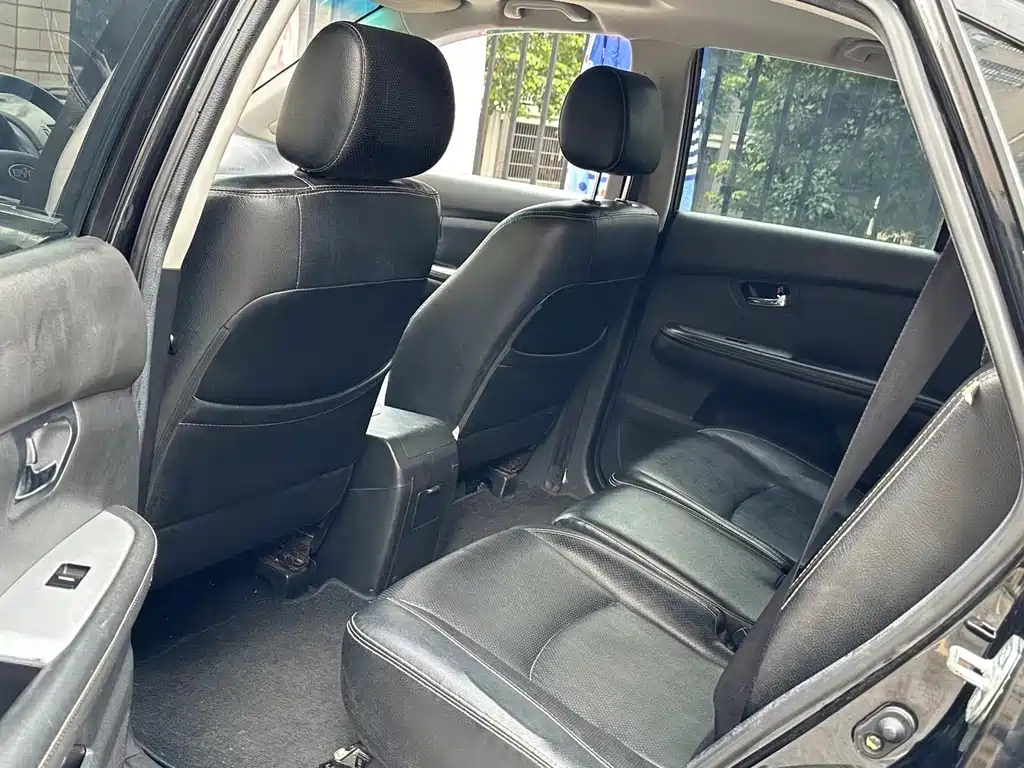 BYD S6 2013