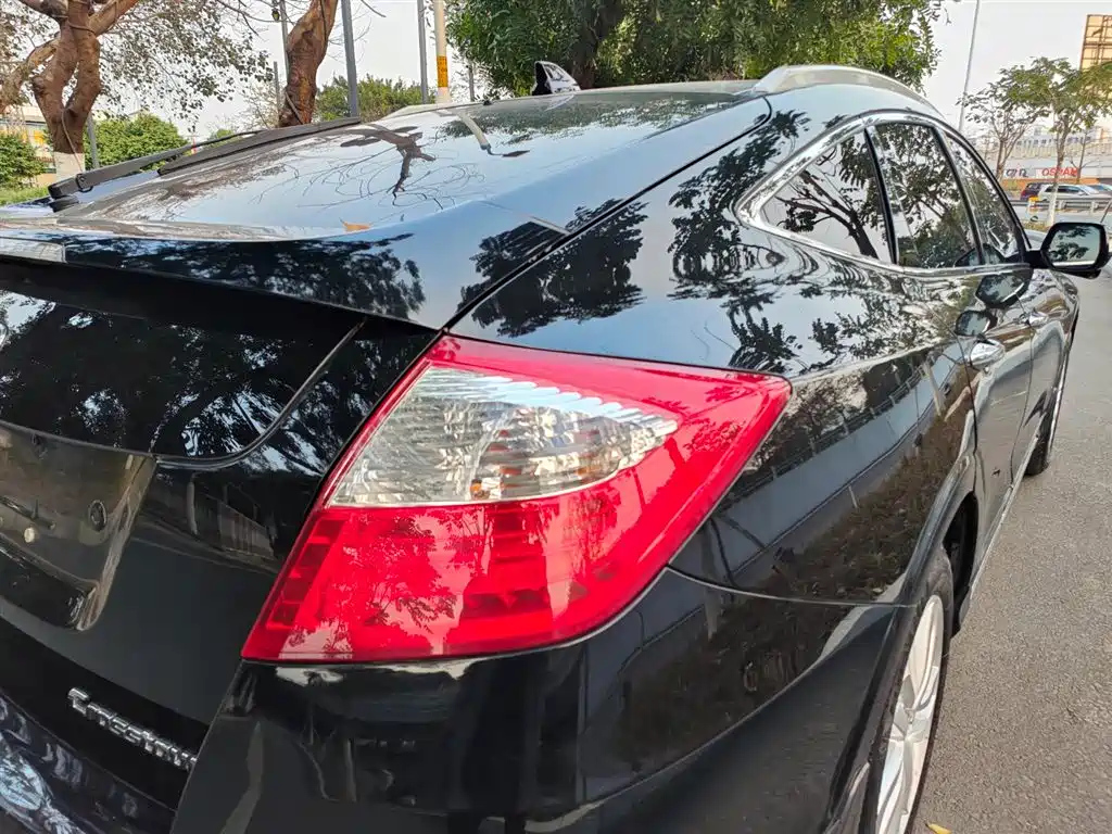 HONDA CROSSTOUR 2015