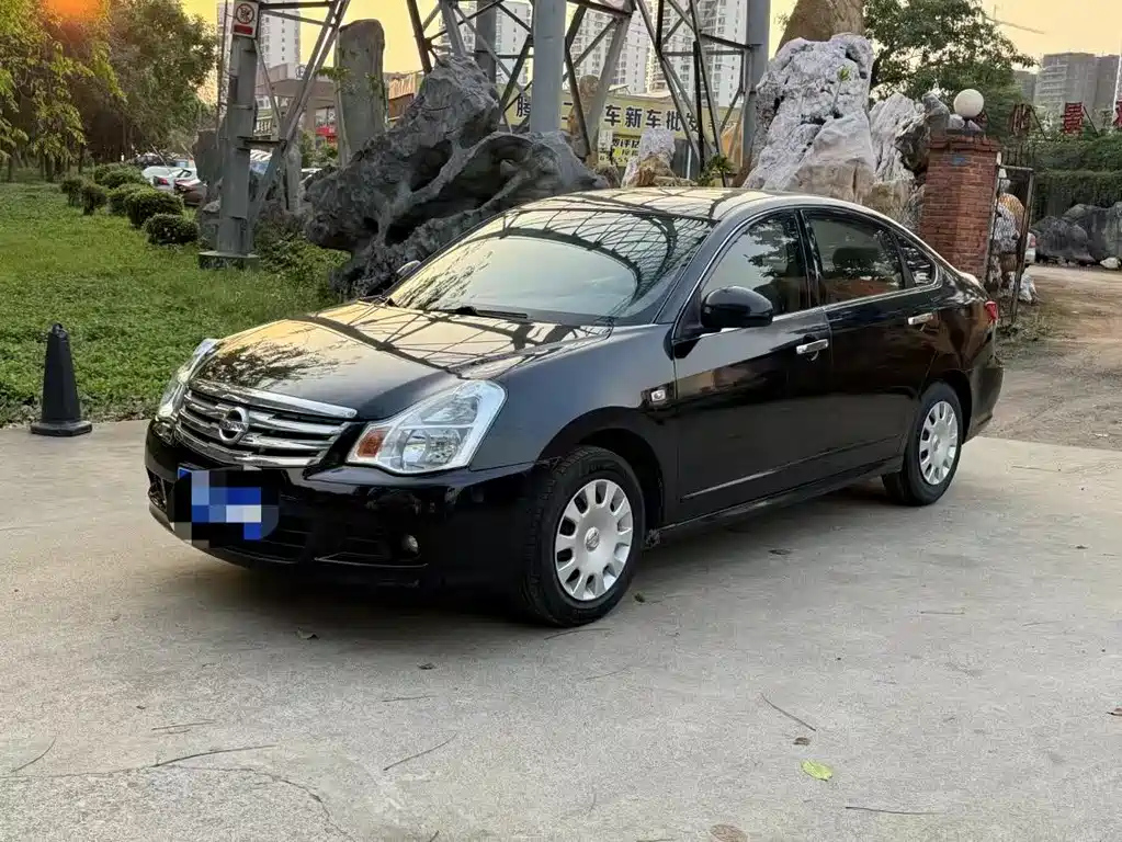 NISSAN SYLPHY 2018