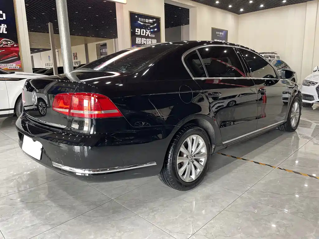 VOLKSWAGEN MAGOTAN 2016