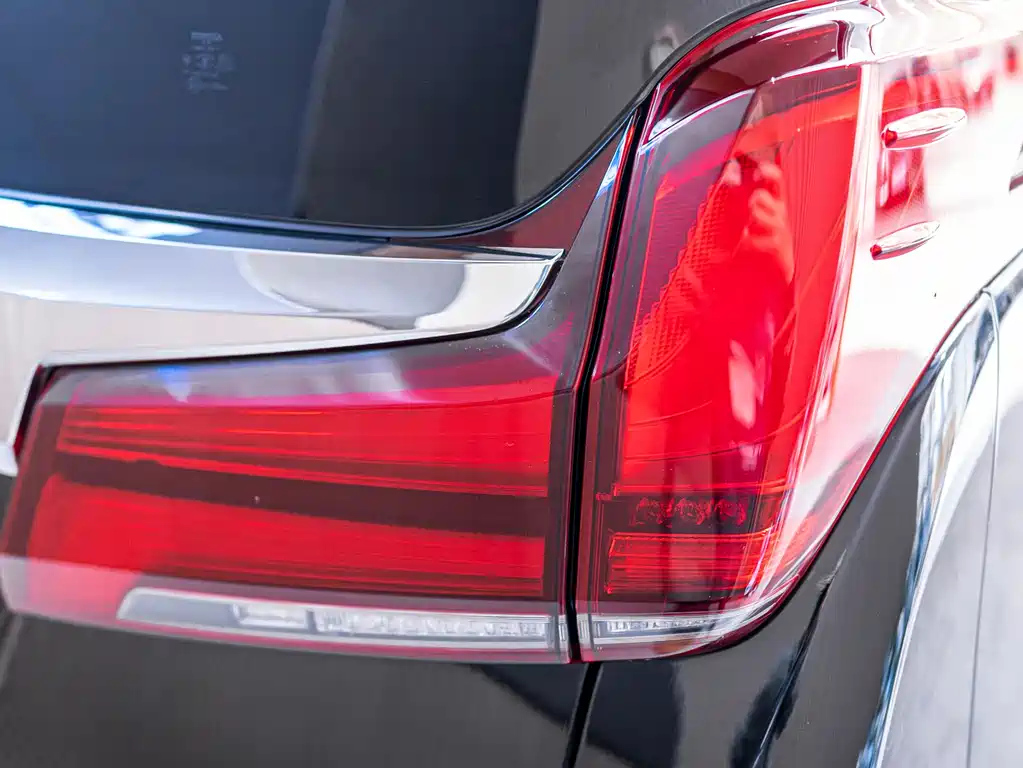 TOYOTA ALPHARD 2018