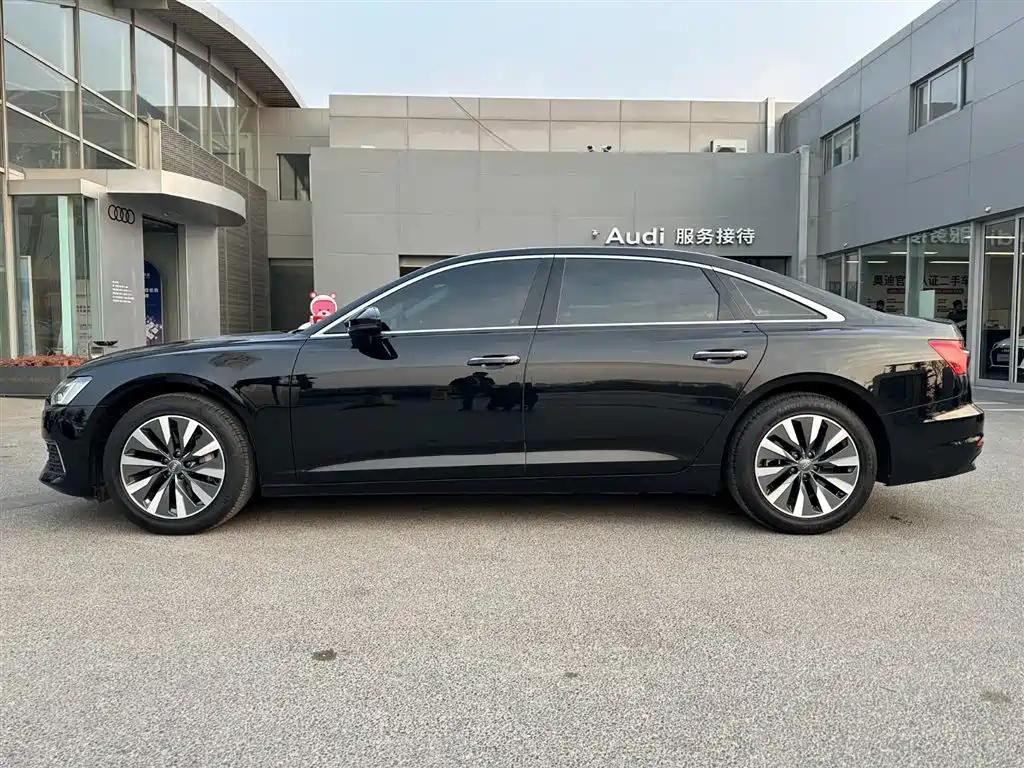 AUDI A6L 2019