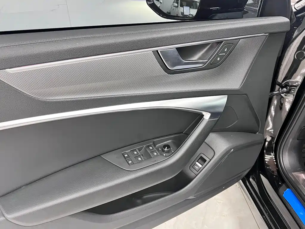 AUDI A6L 2021