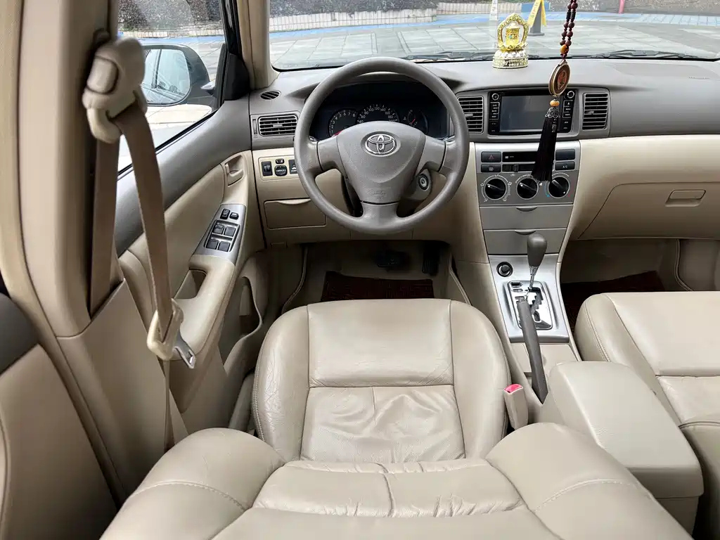 TOYOTA COROLLA 2012