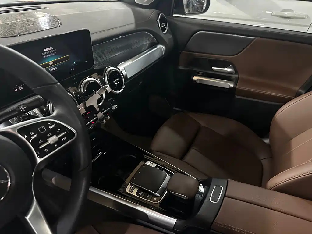 MERCEDES BENZ GLB 2020