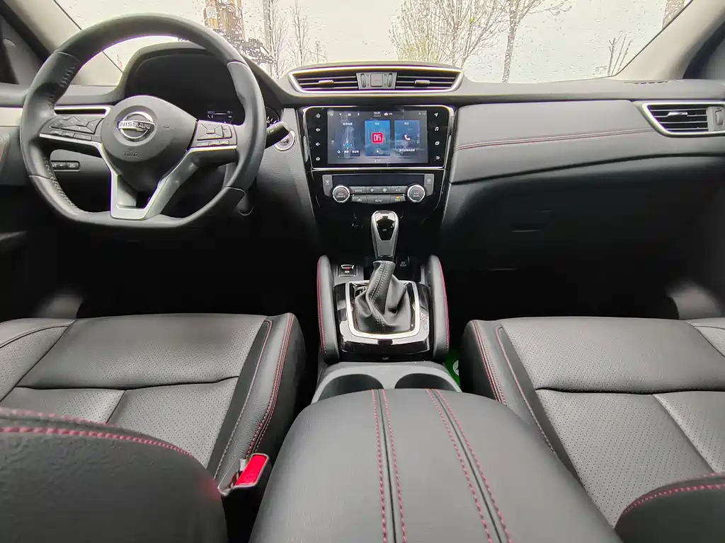 NISSAN QASHQAI 2022