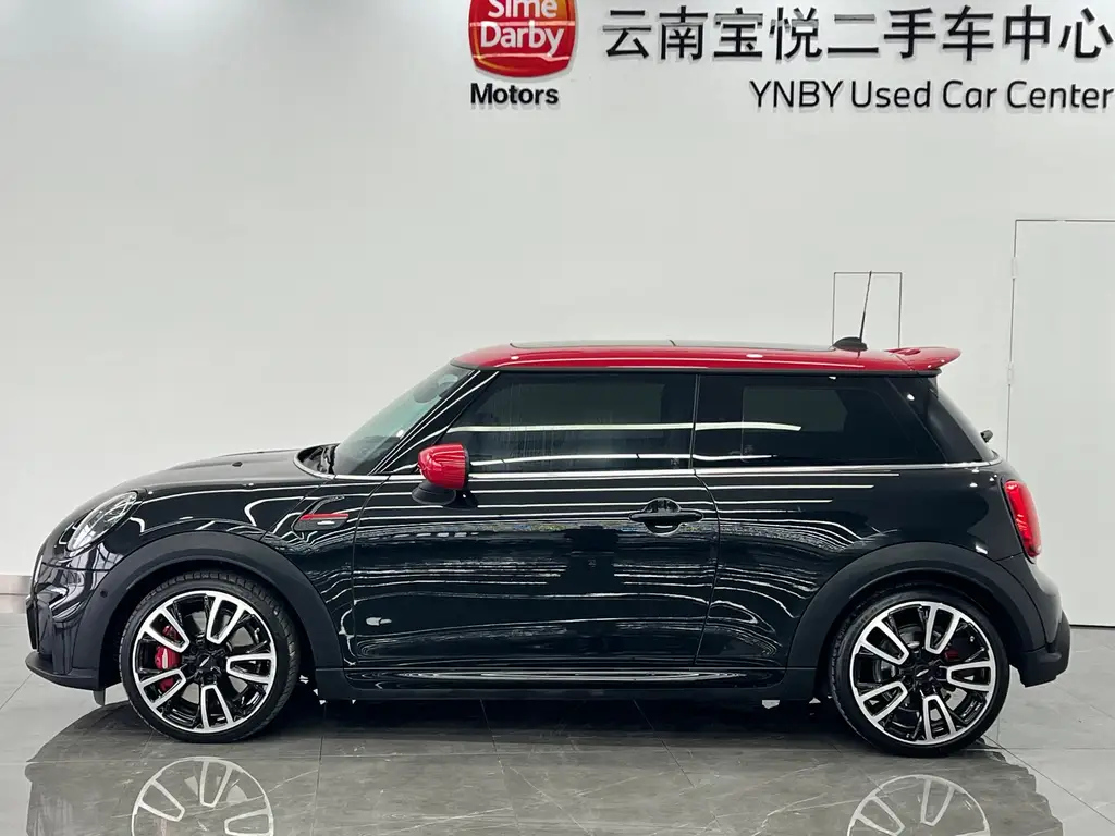 MINI JCW 2022