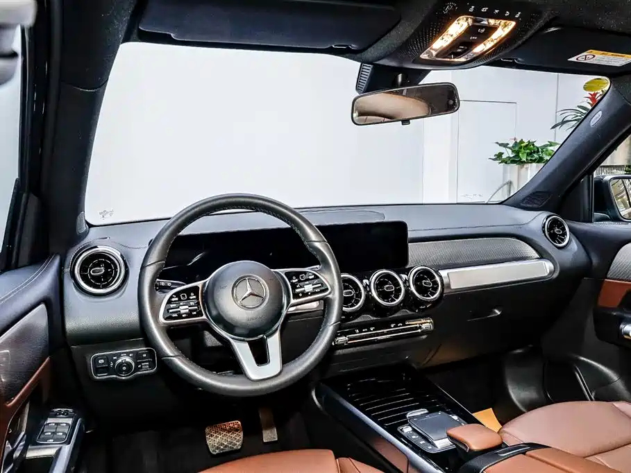 MERCEDES BENZ GLB 2022