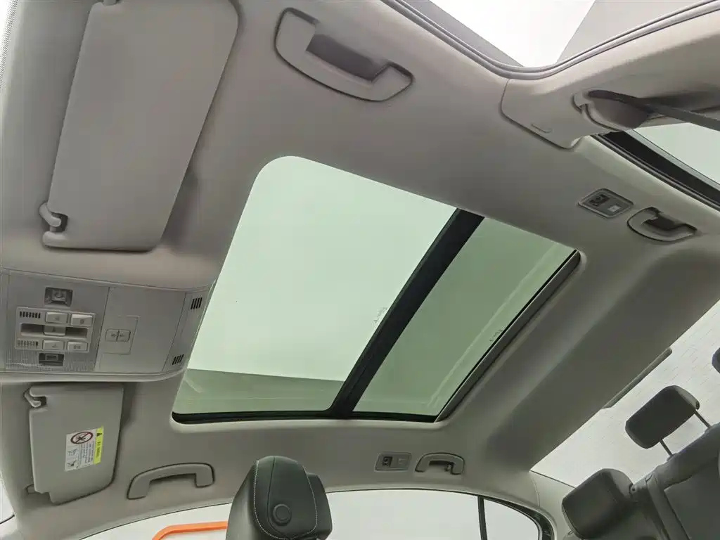 VOLKSWAGEN MAGOTAN 2022