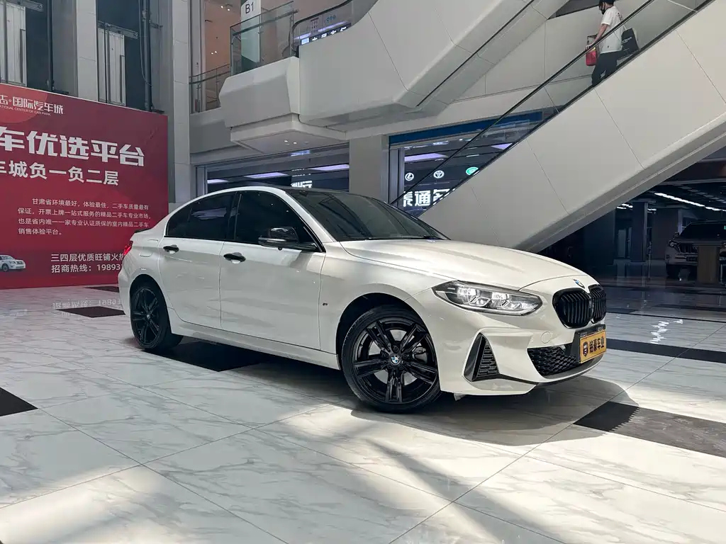 BMW 1-SERIES 2021