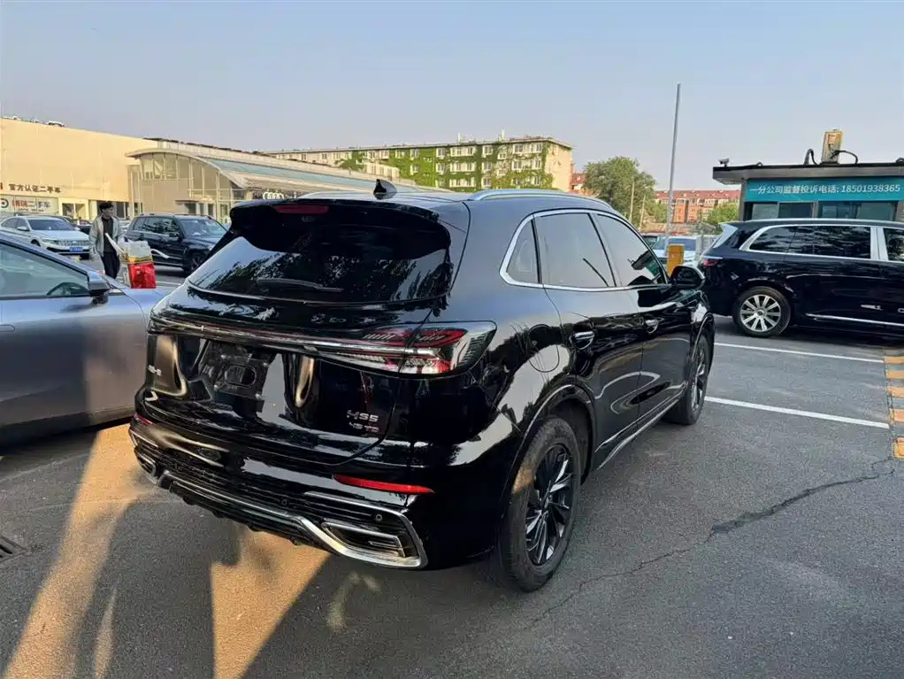 HONGQI HS5 2023
