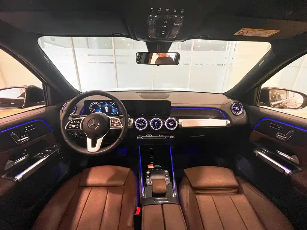MERCEDES BENZ GLB 2021