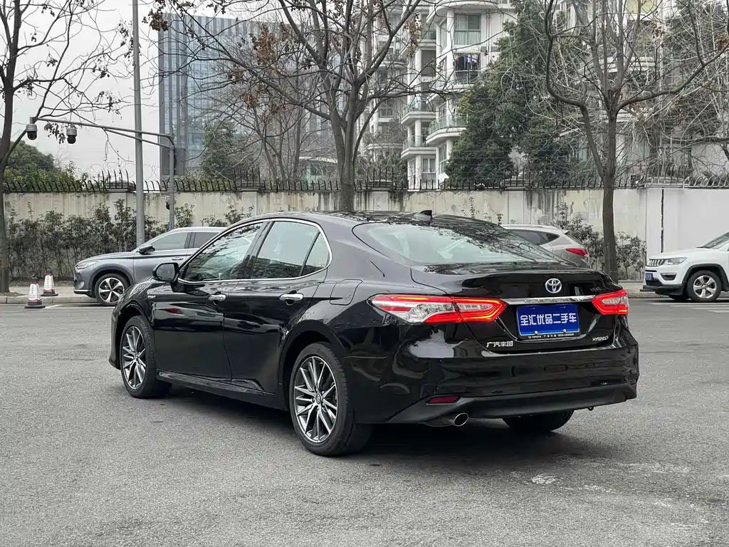 TOYOTA CAMRY 2021
