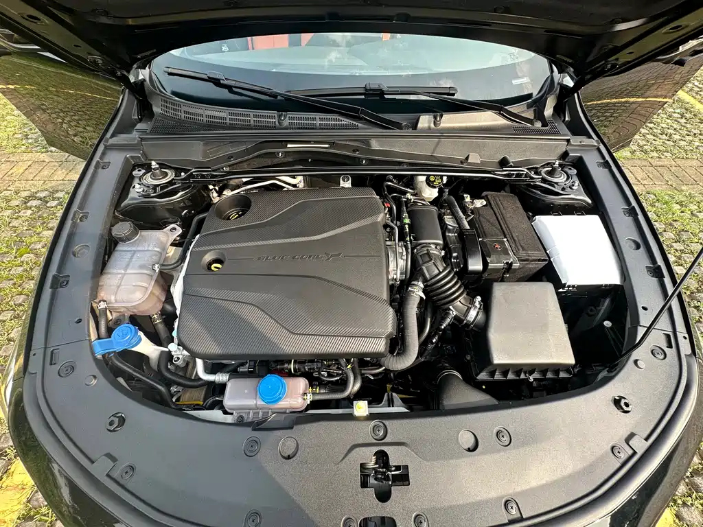CHANGAN UNI-V 2023