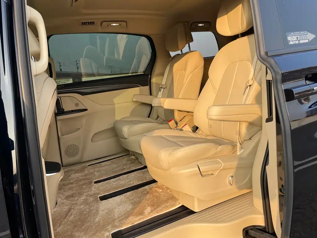 BUICK GL8 2023