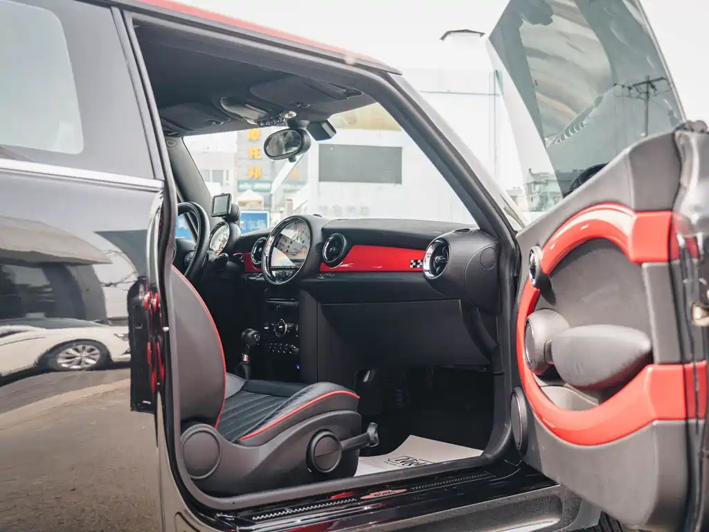 MINI OTHER 2012
