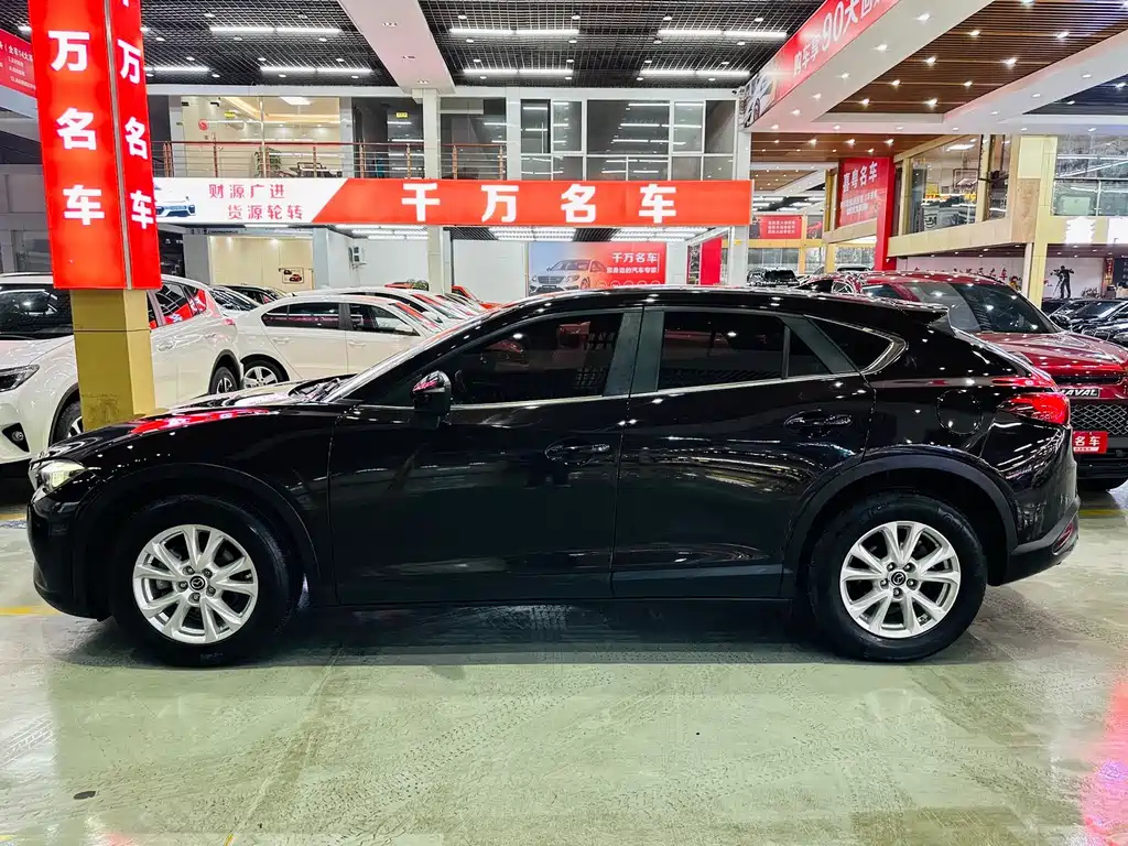 MAZDA CX-4 2019