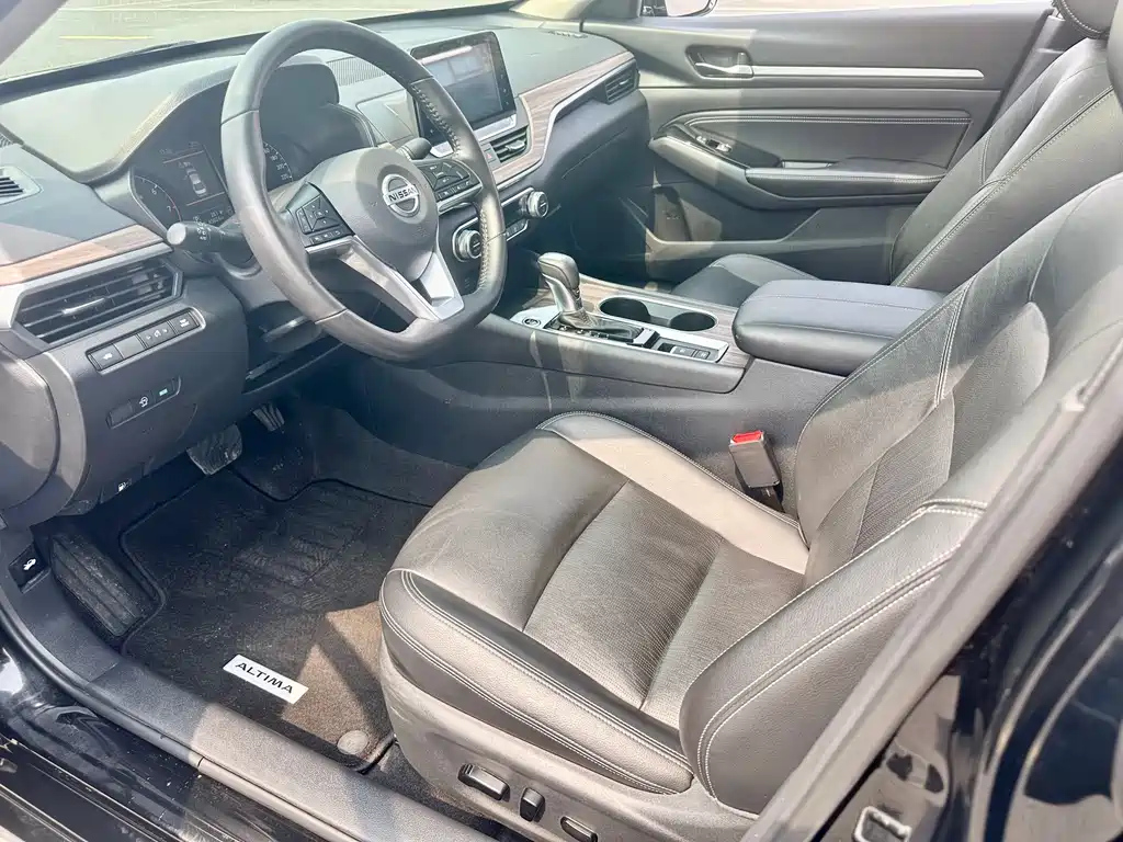 NISSAN TEANA 2022