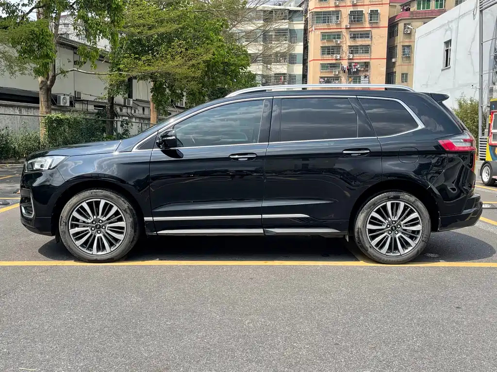 FORD EDGE 2021