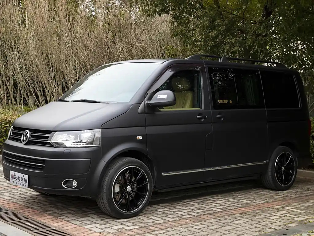 VOLKSWAGEN MULTIVAN 2012