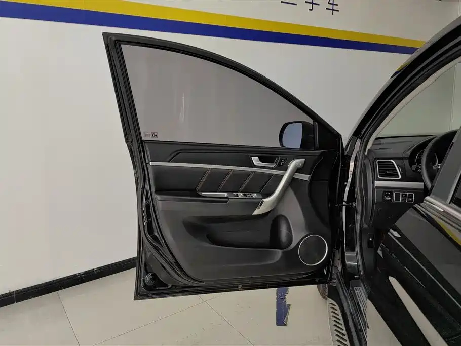 HAVAL M6 2017