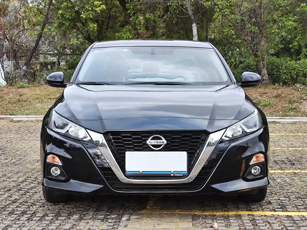 NISSAN TEANA 2020