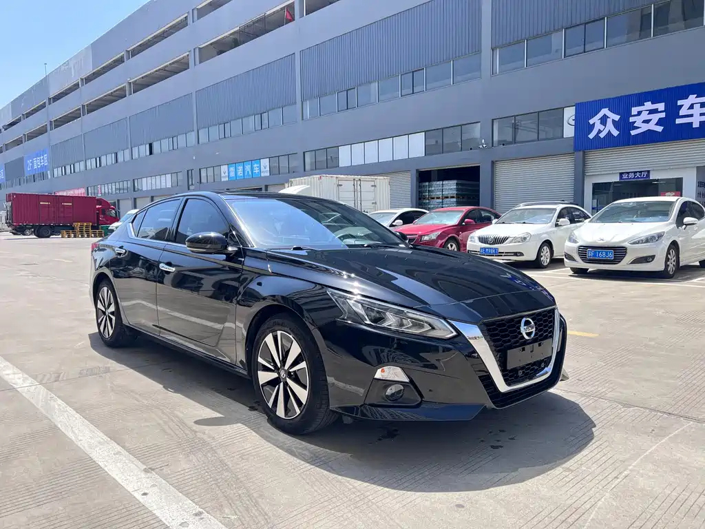 NISSAN TEANA 2021