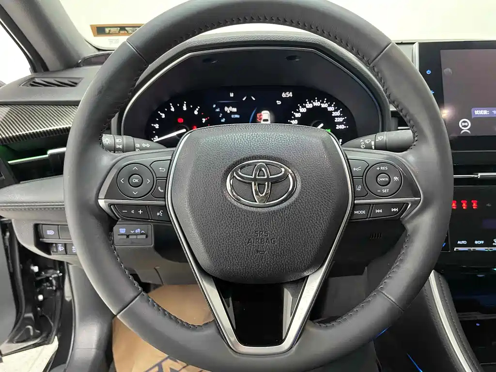 TOYOTA AVALON 2022